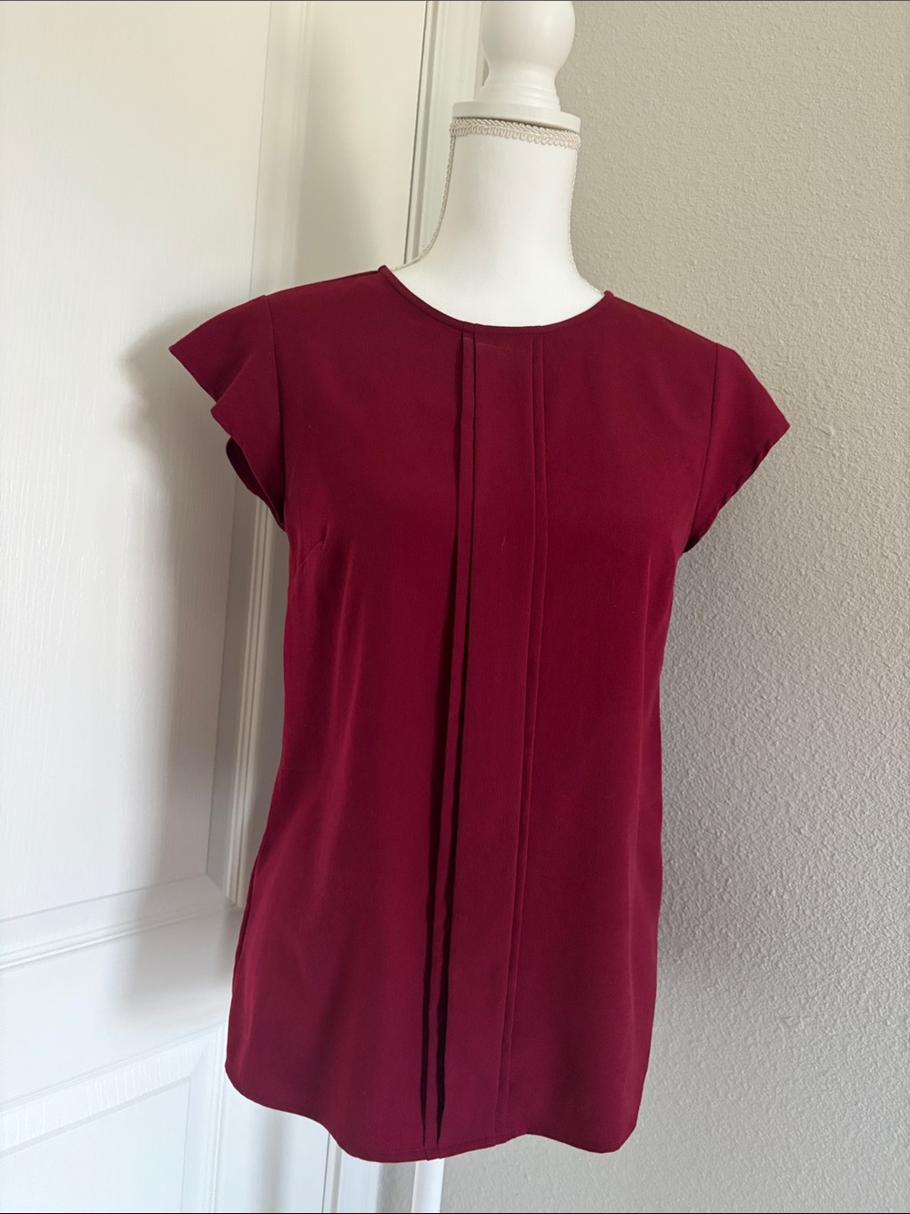 Ann Taylor Women's Burgundy Cap-Sleeve Pleat Front Dress